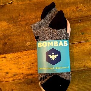 Bombas 4-pack midweight ankle socks, size medium